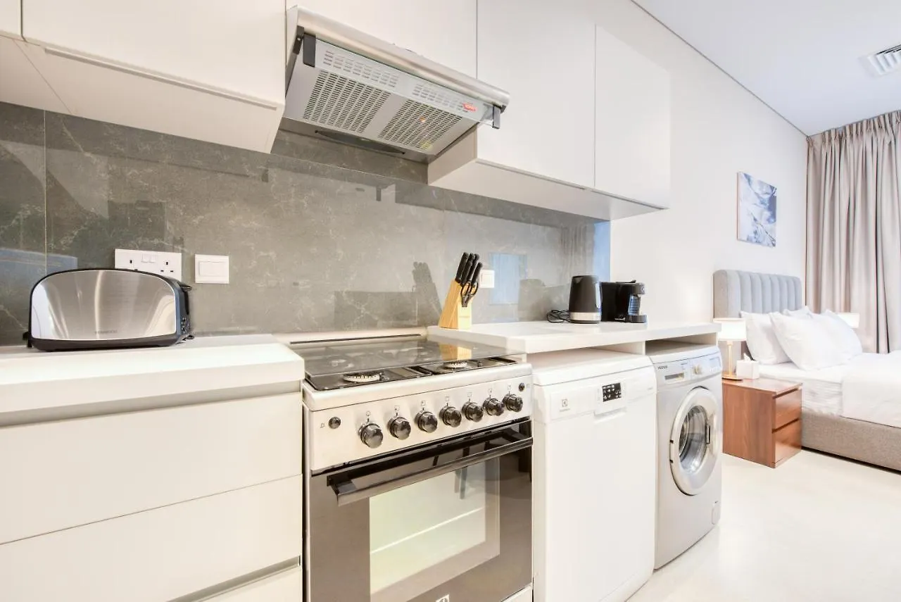 Sol Living - Sol Avenue Apartment Dubai 0*,  United Arab Emirates