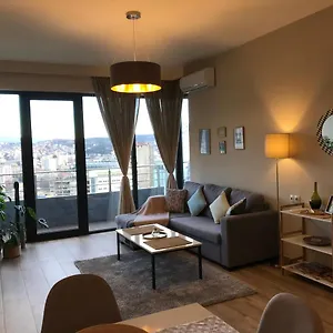 احجز هنا